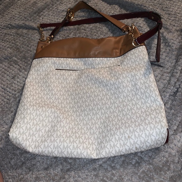 Michael Kors Hobo Bag - Picture 4 of 7